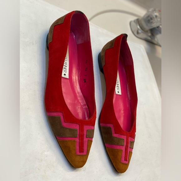 Donald J PLINER red suede pointed toe loafers with low heels excellent condition - Picture 2 of 9
